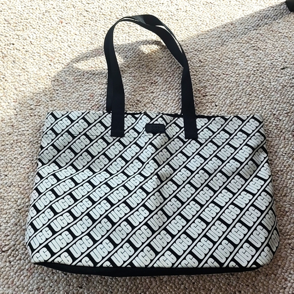 UGG Tote Bag All Over Black & White Print Logo Medium Shoulder Straps Cotton